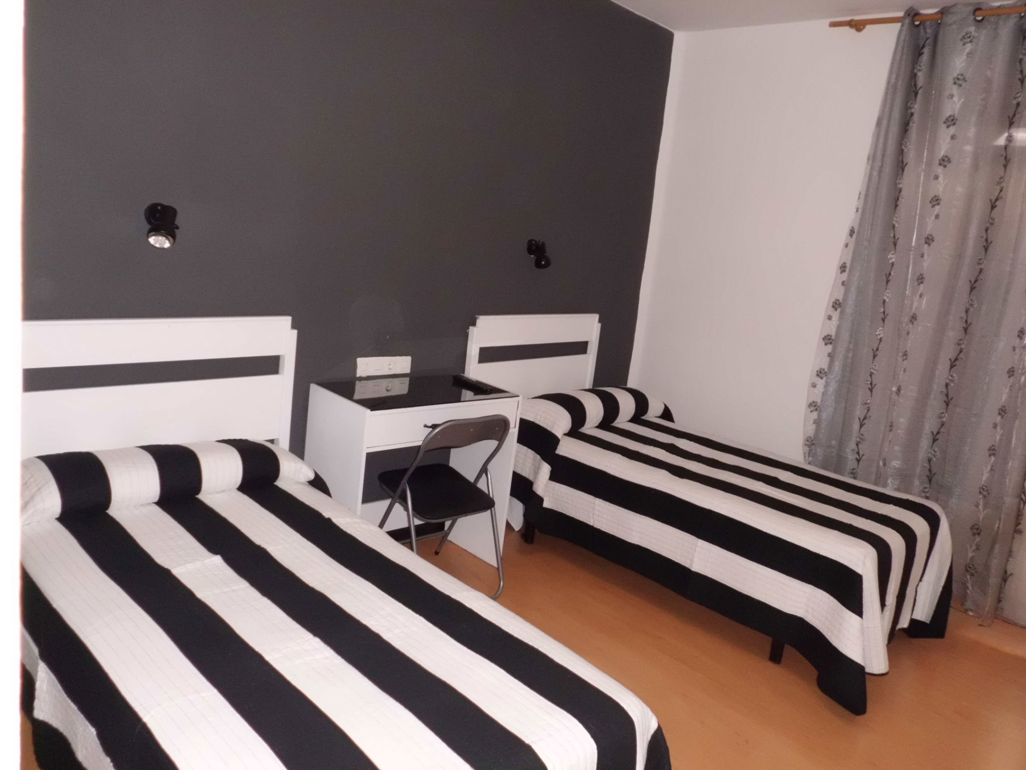 Hostal Lima Valladolid Exteriér fotografie