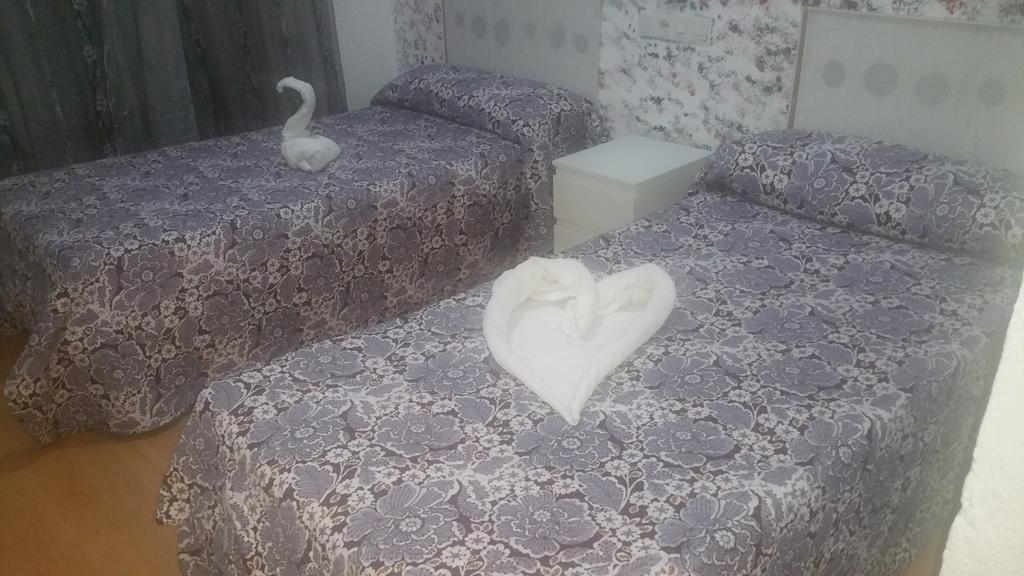Hostal Lima Valladolid Exteriér fotografie