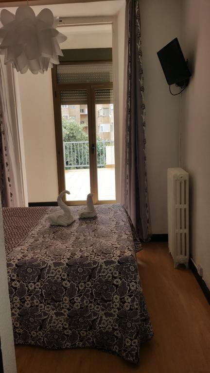 Hostal Lima Valladolid Exteriér fotografie
