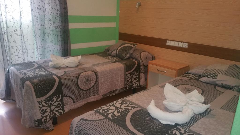 Hostal Lima Valladolid Exteriér fotografie