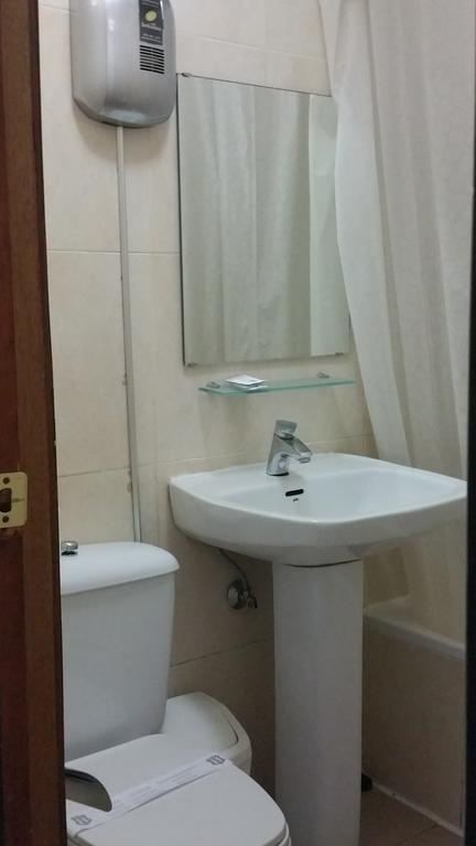 Hostal Lima Valladolid Exteriér fotografie