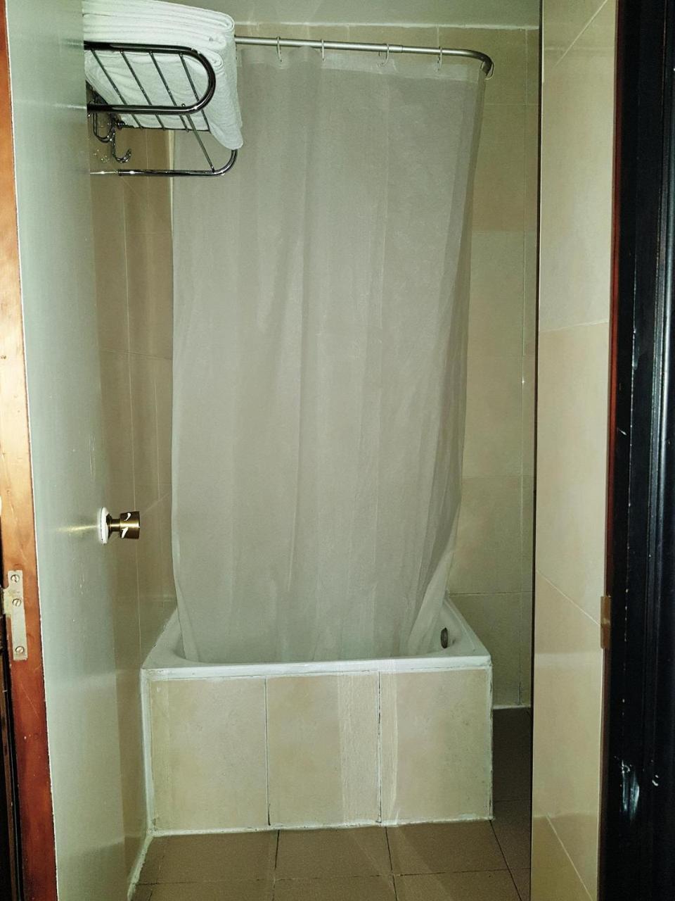 Hostal Lima Valladolid Exteriér fotografie